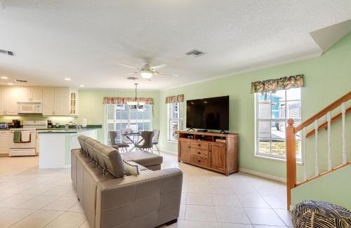 Nettles Island Casa | Jensen Beach Home with BBQ Grill Walk to Beach!
