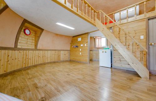 Jeongseon Casa | Jeongsun Hayandom Pension