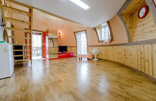 Jeongseon Casa | Jeongsun Hayandom Pension