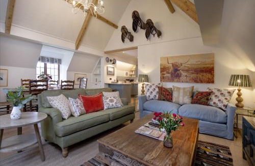 Sherborne Casa | Jerards Stables