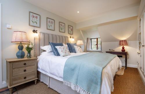 Sherborne Casa | Jerards Stables