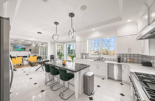 Jericho Casa | Jericho Mansion is a luxurious vacation home