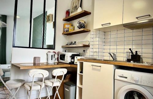 Sartrouville Apartamento | Jerickais - Cozy Studio - Sartrouville - 7 min RER