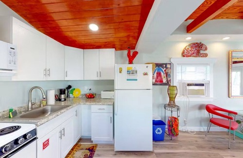 Bahama Village Apartamento | Jerry's Escape - Truman @ Duval | Cozy Studio Perfect for Couples