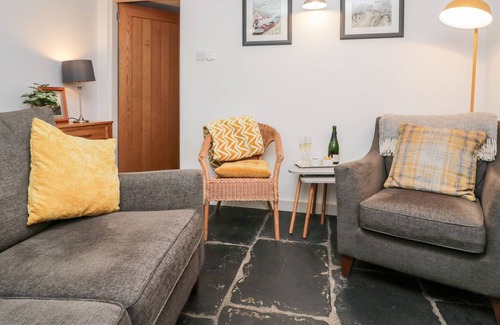 Staveley Cabaña | JESSIE'S COTTAGE, pet friendly, character holiday cottage in Staveley