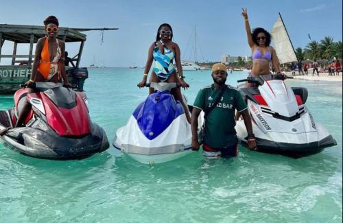 Nungwi Alquiler De Eote | jet ski shoreline