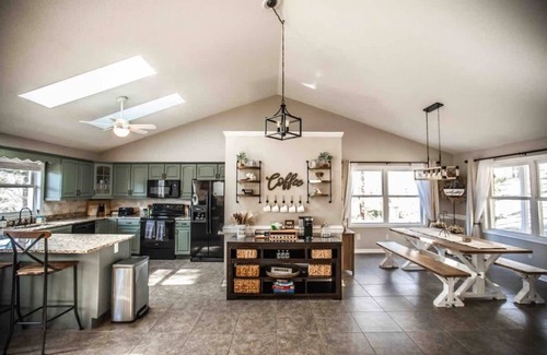 Hendersonville Casa | Jeter Mountain Lookout- breath taking views