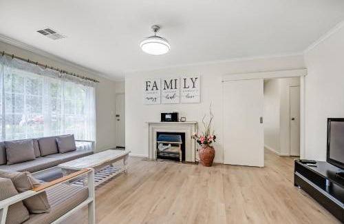 Brighton Casa | Jetty Road Retreat - Brighton - C21 SouthCoast Holidays