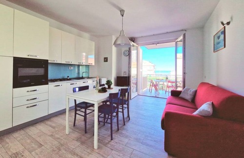 Civitanova Marche Apartamento | [Jewel by the Sea] Wi-Fi Relax Terrace Climate