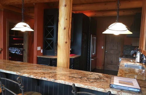 Escalante Cabina | La joya de Escalante LLC