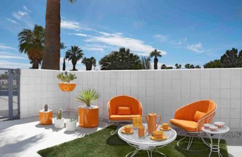 Palm Springs Casa | Jeweled Oasis - Modernism Week! Coachella!