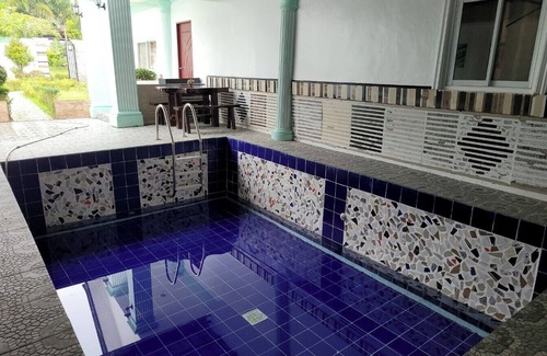 Silang Villa | Jewelry Hotel and Resort - Topaz 4rooms 4bedrooms + Private Pool + Karaoke