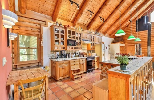 Jewett Casa | Jewett Creek Cabin Escape