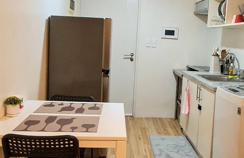 Binan City Condominio | JFam Suites