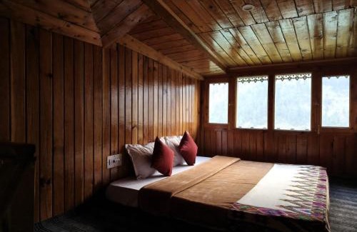 Banjar Casa | jibhi mountain retreat