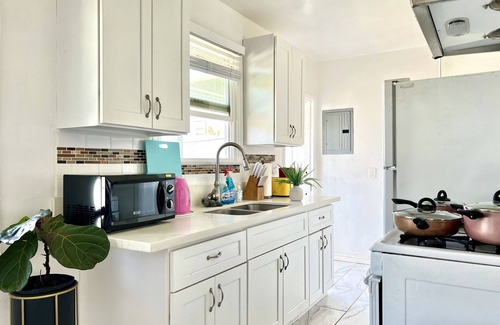 Alhambra Apartamento | Jie’s choice -Charming 2B in the Heart of Alhambra