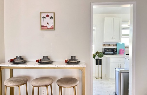 Alhambra Apartamento | Jie’s choice -Charming 2B in the Heart of Alhambra