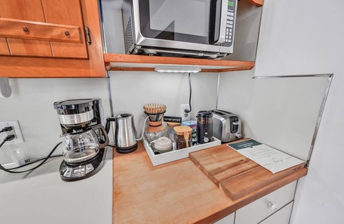 Jim Thorpe Casa | Jim Thorpe, Bear Creek Lake, Cozy 3Br family friendly home- EV charging outlet