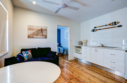 Hyams Beach Casa | Jindalee - 4pm Check Out Sundays