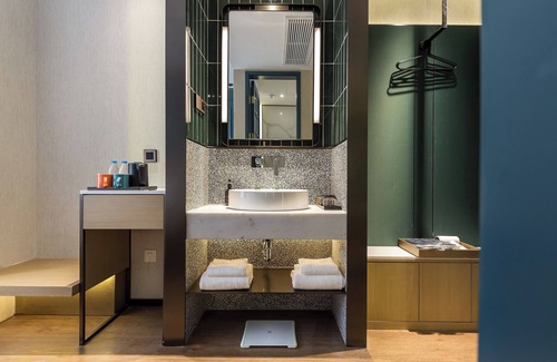 Downtown Shanghai Hotel | Jinglai Hotel (Shanghai Bund East Nanjing Road Pedestrian Street)