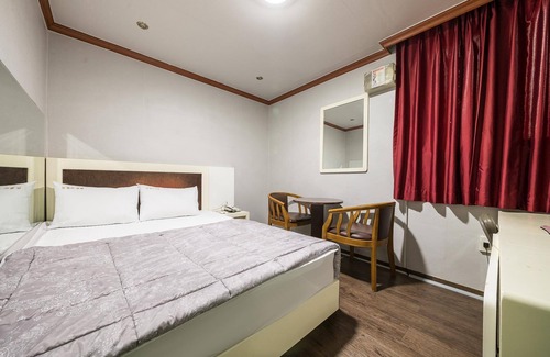 Jinju Hotel | Jinju New World