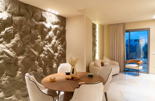 Rehavia Apartamento | JLM City Center Luxe Retreat