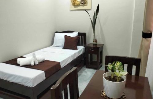 Puerto Princesa City Centre Casa | JMorino Pension House