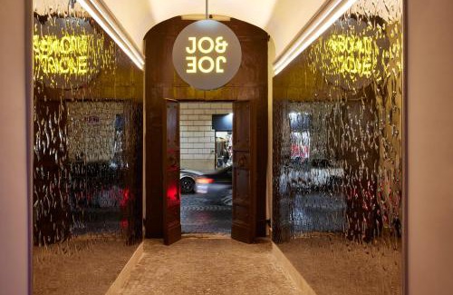 Repubblica Hostal | JO&JOE ROMA