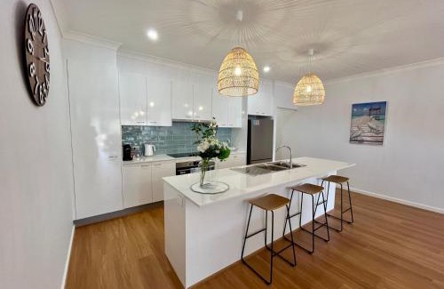 Vincentia Casa | Jo Sea - New build, Luxury in Vincentia with Ocean Views