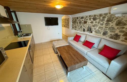 Sata Casa | joanna's cottage
