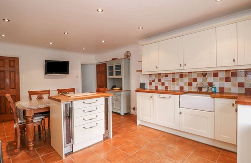 Snettisham Cabaña | JOB'S COTTAGE, pet friendly, character holiday cottage in Snettisham