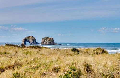 Rockaway Beach Apartamento | Joe's Oceanview Getaway