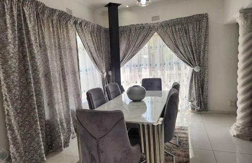 Alberton Casa | Johannesburg Alberton 3 bedroom house