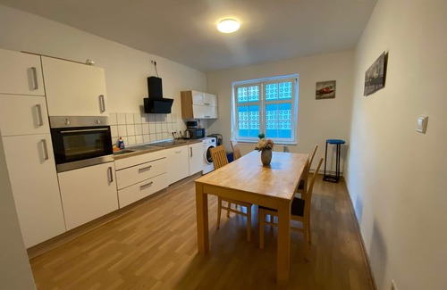 Neumuenster Casa | Johannisstraße 1 W4 - 3 bedrooms with parking space