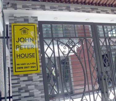Sam Son Casa | John Peter House