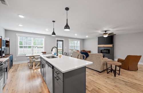 Clarksville Casa | John's Place 1365 Isaiah Drive