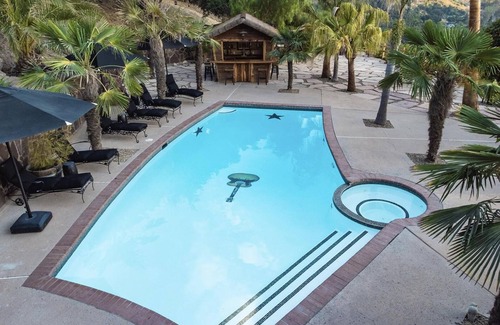 Ventura County Casa | Johnny Cash's Former Ojai Ranch 6 acres Pool, Views California's Graceland