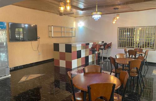 Kumasi Hotel | Johnny City Hotel