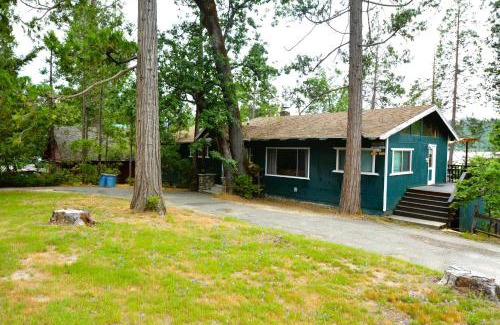 Bass Lake Casa | Johnson Lake Frontreduced Nightly Rates