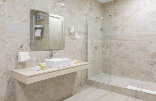 Abuja Hotel | Johnwood Hotel by Bolton