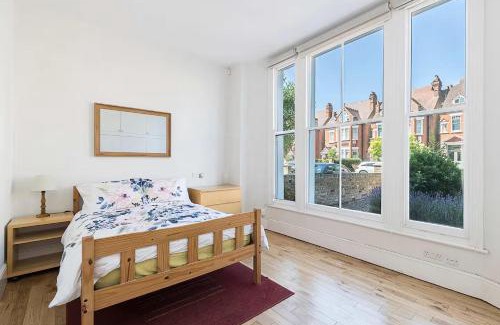 Clapham Apartamento | JOIVY Charming 1-Bedroom Flat with Patio