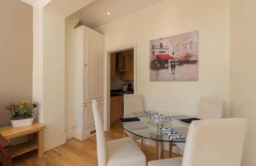Clapham Apartamento | JOIVY Charming 1-Bedroom Flat with Patio
