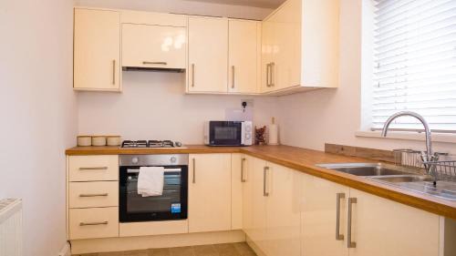 Walsall Casa | JOIVY Charming 3-bed house in Walsall
