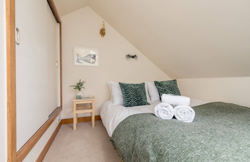 Stockbridge Apartamento | ALTIDO Charming mews flat near the Dean Bridge
