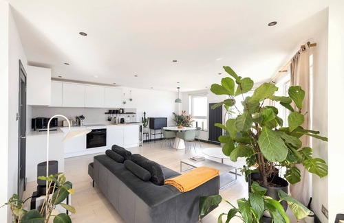Newhaven Apartamento | JOIVY Fabulous 2Br Apartment W/Terrace & Bay View