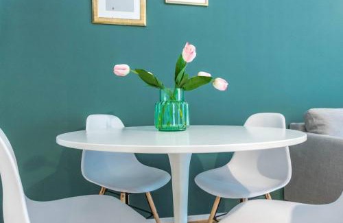 Fiera Apartamento | JOIVY Fresh Family Apt for 5 near City Life
