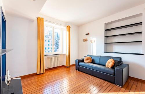 Sturla Apartamento | JOIVY Modern flat next to the sea