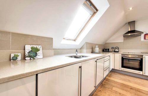 West End Apartamento | JOIVY Quiet Mews Street Apartment in the Heart of Edinburgh