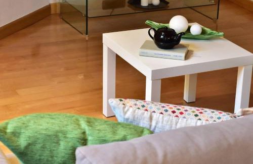 Cernobbio Casa | JOIVY Scenic 2BR Apt with Balcony & Parking