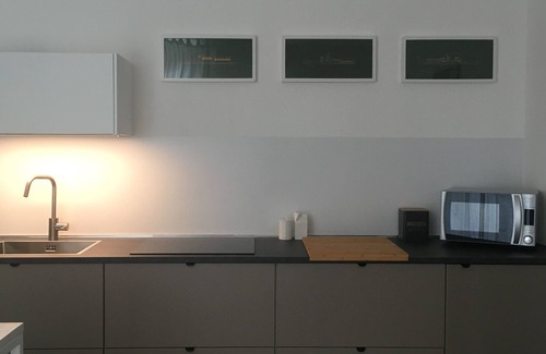 Cernobbio Apartamento | JOIVY Stylish Apt in Centre of Cernobbio
